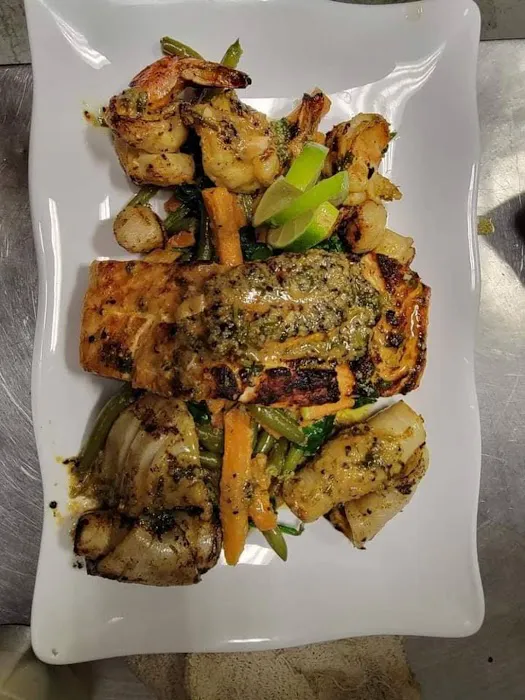 C lounge & Grill Picture 2