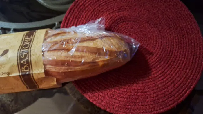E & V Bakery. Picture 9