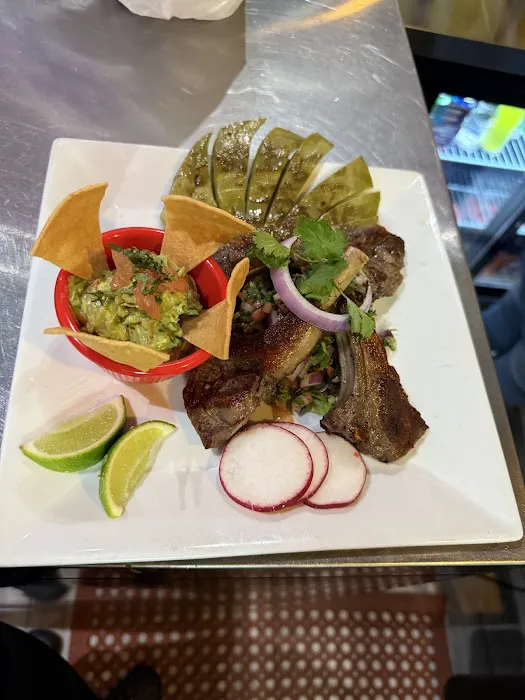 Deli Taqueria Xochitlalli Picture 1