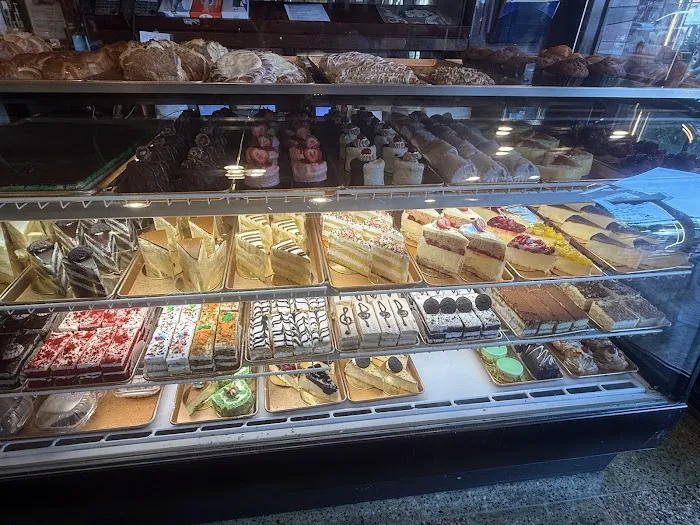 Conti's Pastry Shoppe Picture 3