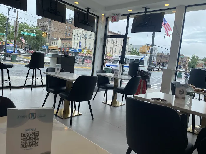 KYAN Cafe Picture 2