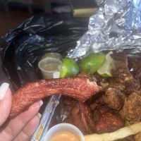 Los Tres Hermanitos Deli Grocery ico