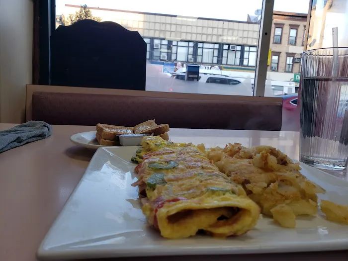 Golden Eagle II Diner Picture 7