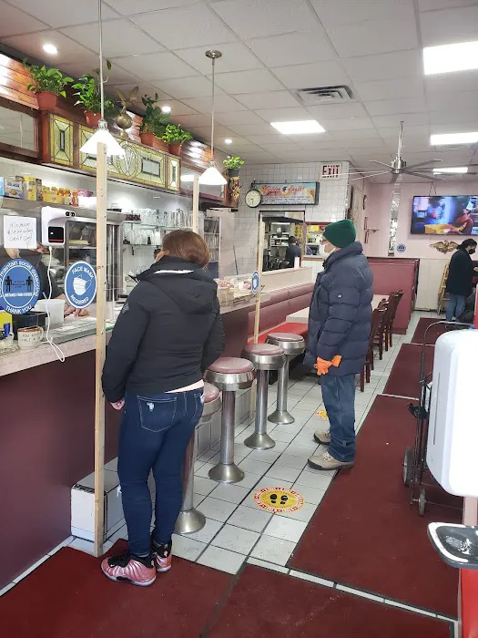 Golden Eagle II Diner Picture 10
