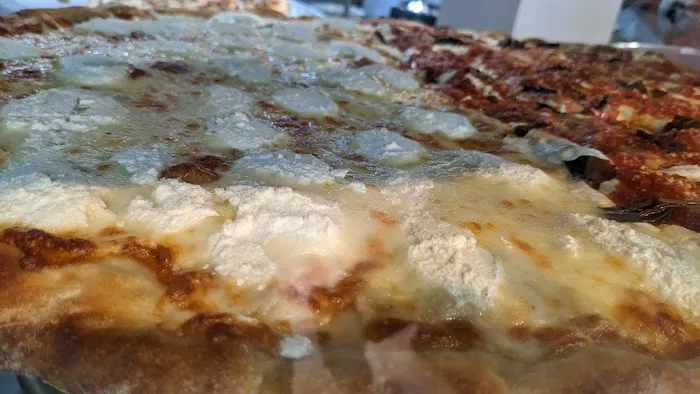 Primavera Pizzeria Picture 2