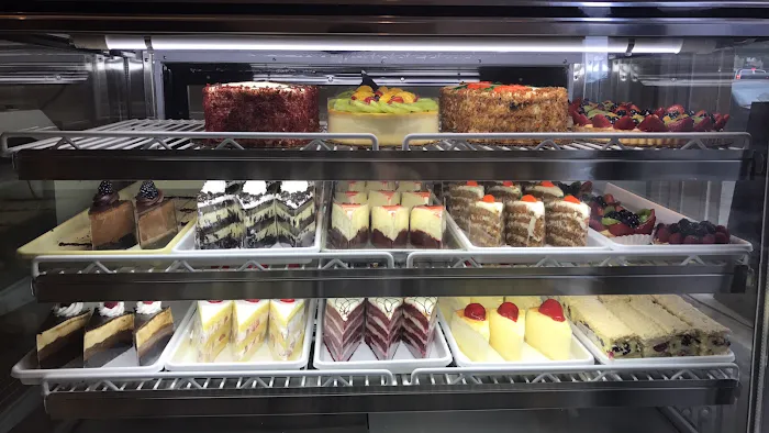 The Little Cupcake Pastry Shop Picture 5