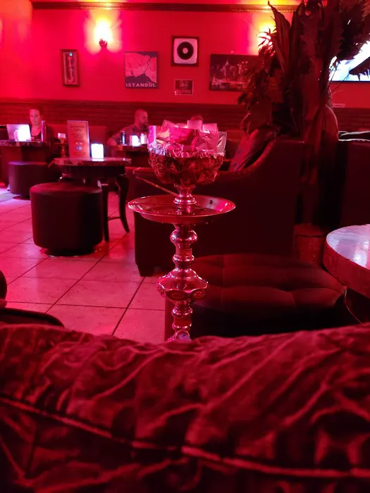 Istanbul Cafe Picture 1