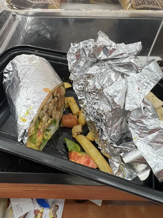 Halal Wraps & Mediterras Picture 9