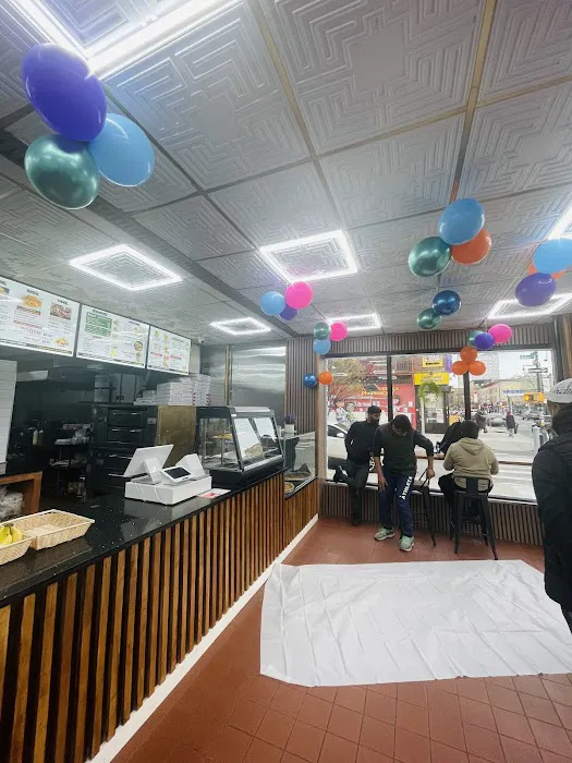 Halal Wraps & Mediterras Picture 6