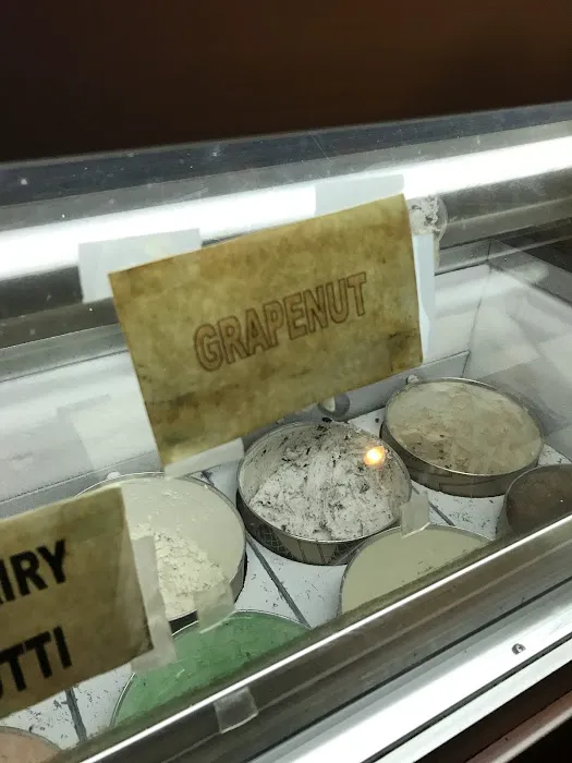 Scoops Ice Cream Parlor Picture 8