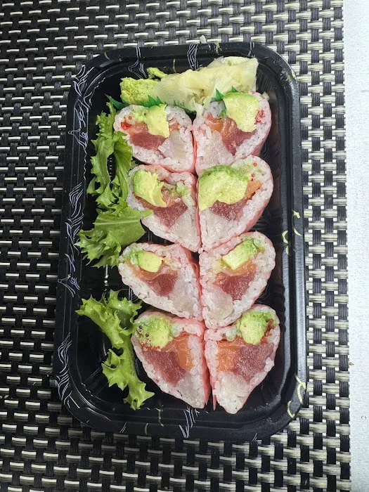 Momo Sushi Picture 8