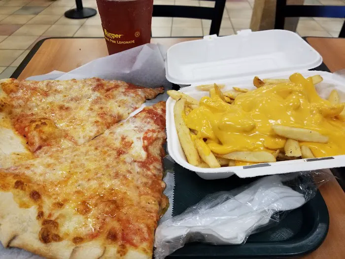 Burger UrWay la bella pizzeria Picture 3