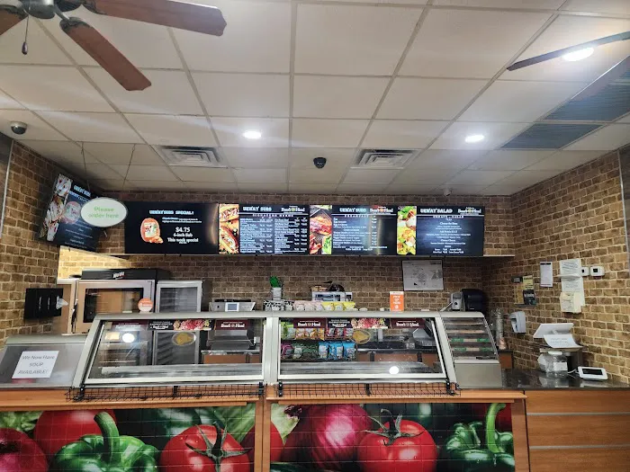Burger UrWay la bella pizzeria Picture 9