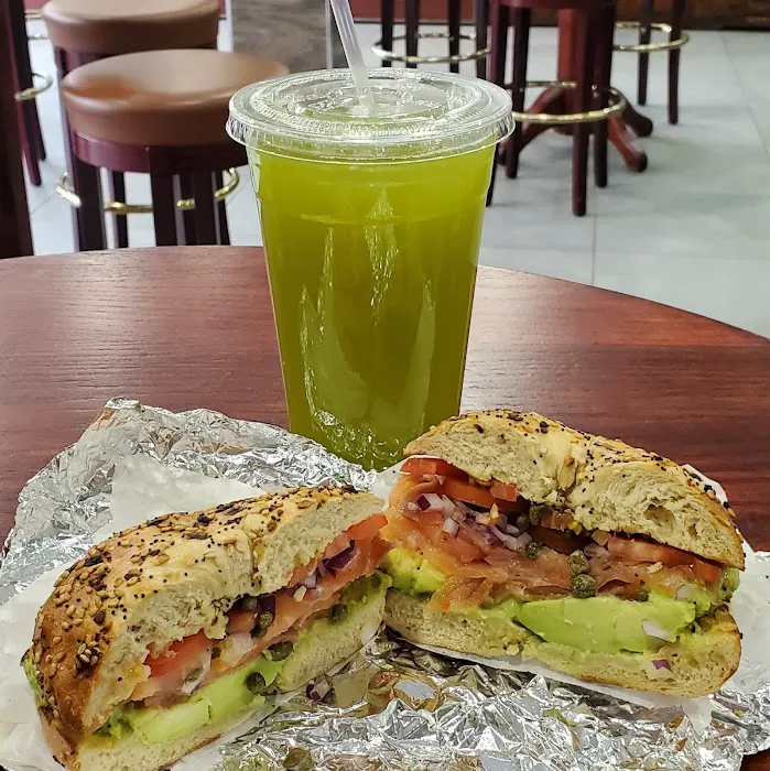 Bagels Salads UrWay Picture 10
