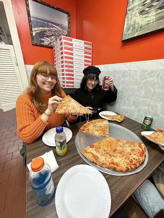 Family Pizza Picture 3