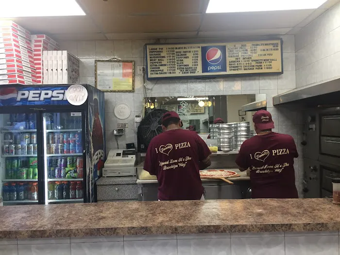 Family Pizza Picture 1
