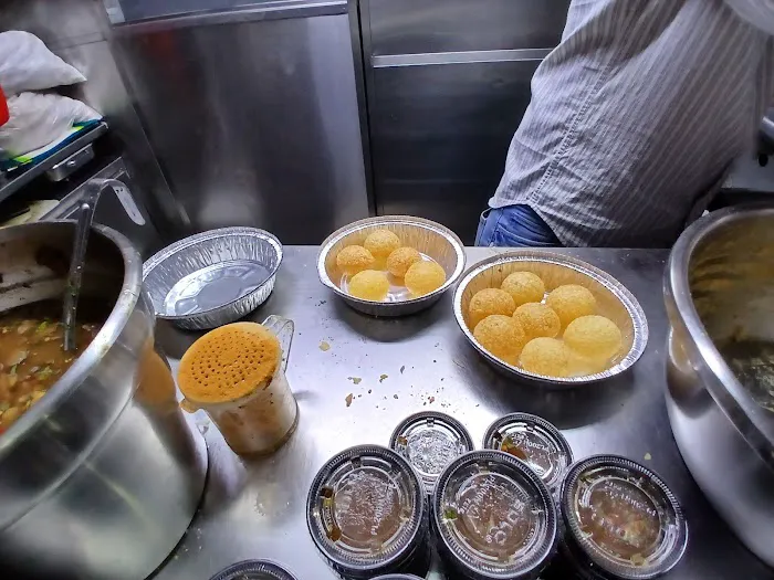 Tong - Bengali Street Food (চটপটি & ফুচকা) Picture 8