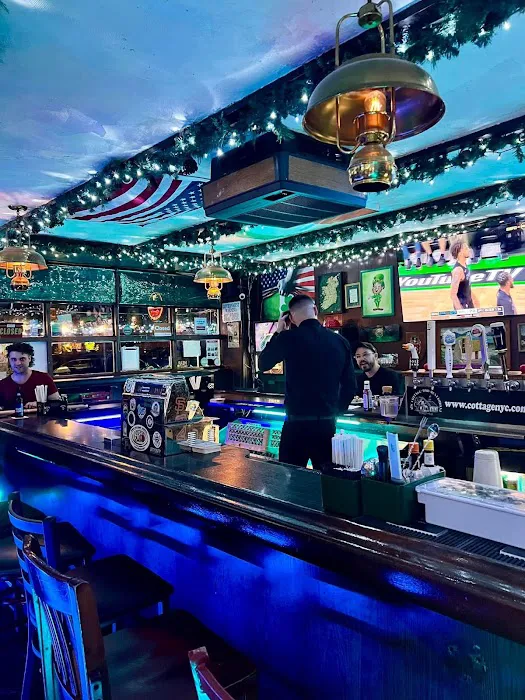The Cottage restaurant bar Picture 8