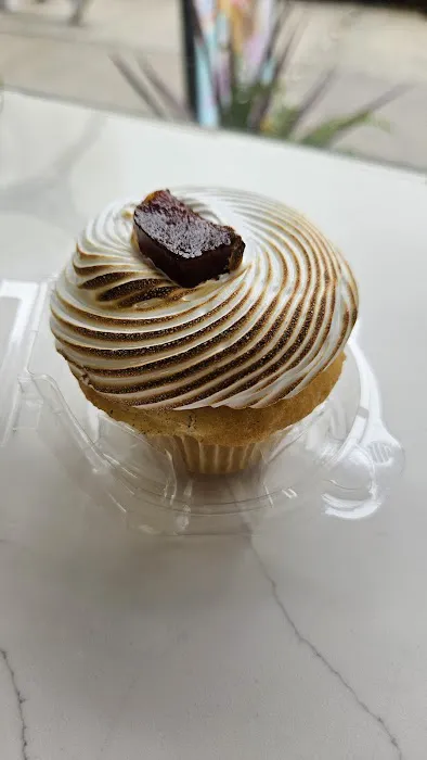 Leidylicious Cakes Picture 1