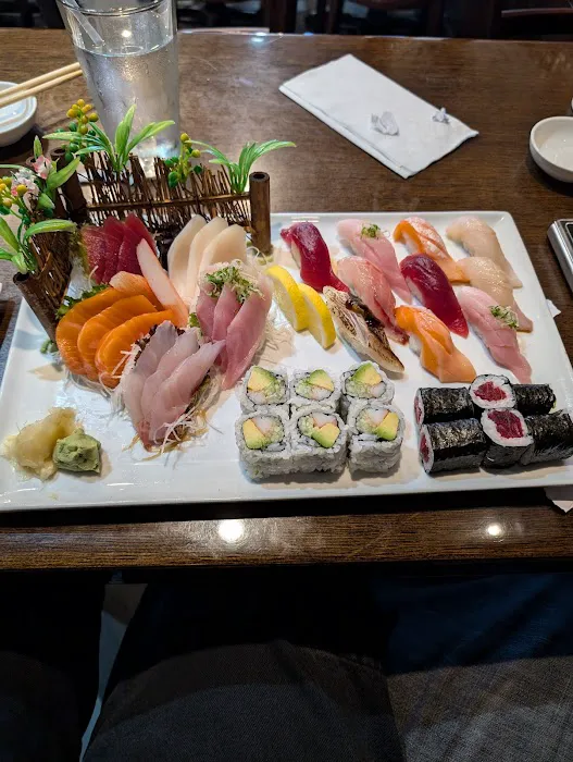 U-Me Sushi Picture 9