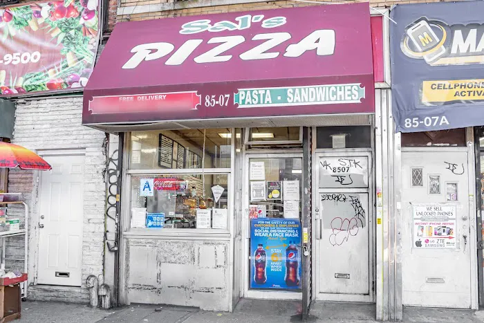 Sal's Pizzeria Picture 2