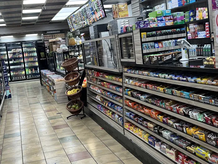 Woodhaven Deli & Grill Picture 6