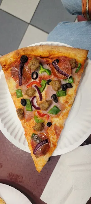 Forest Park Pizza Picture 5