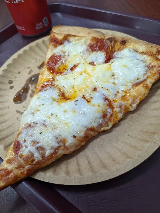 Forest Park Pizza Picture 7
