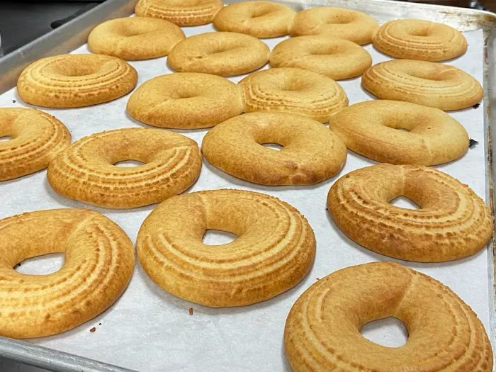 Mamita's Bakery & Restaurant Picture 2