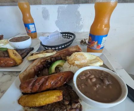 Mamita's Bakery & Restaurant