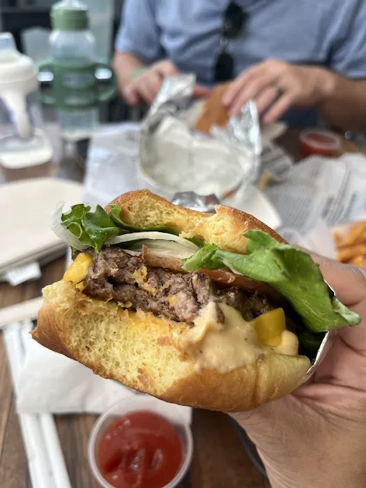 Caraotas Nyc - Arepas, Burgers & Milkshakes Picture 8