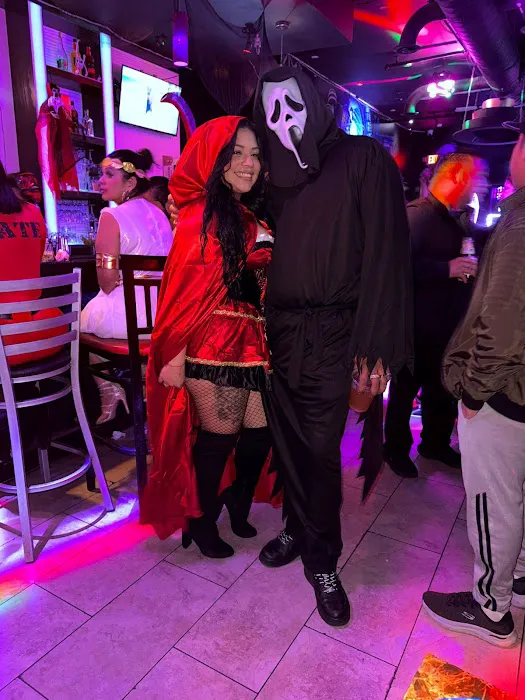 Elias Bar & Lounge Picture 2