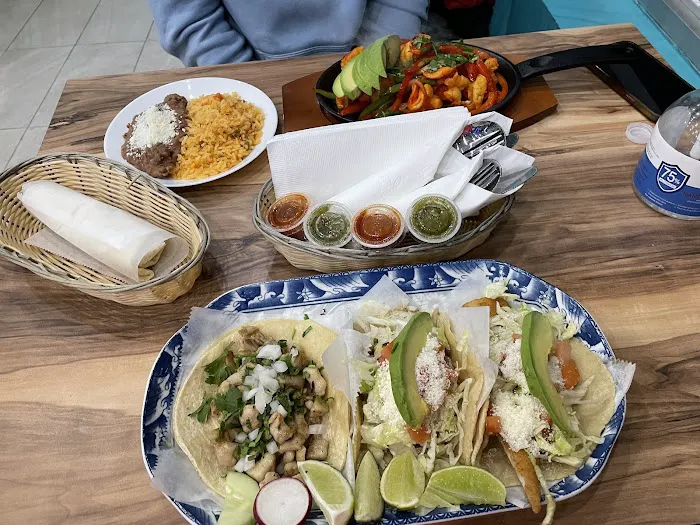 El Camaron Salsero Mexican SeaFood Picture 3