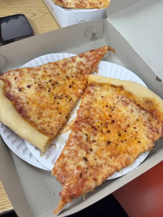 Carranza Pizza Picture 8