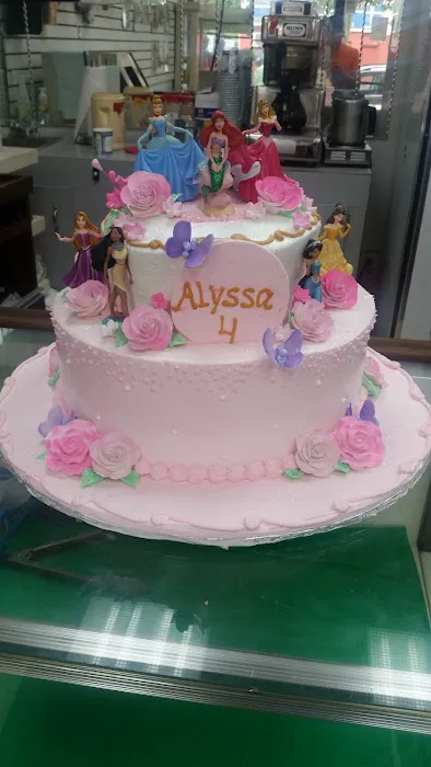 Nelly's Cake & Party Supply Picture 5
