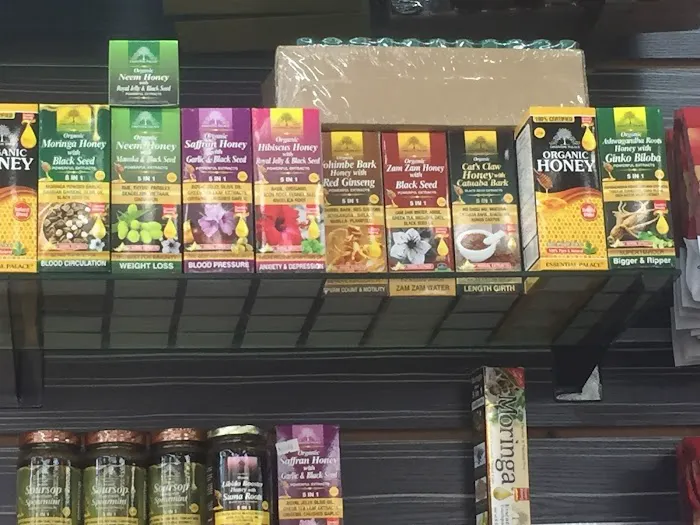 656 L&J ORGANIC DELI CONVENIENCE Picture 9