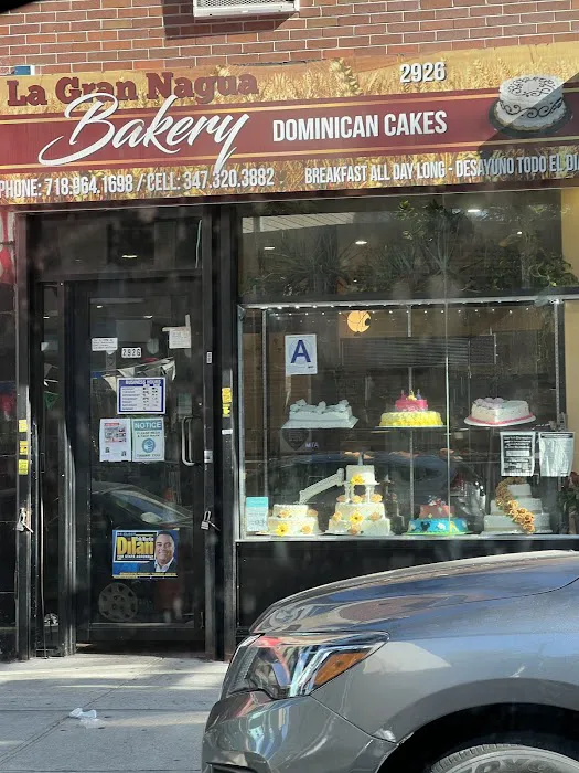 La Gran Nagua Bakery Picture 10