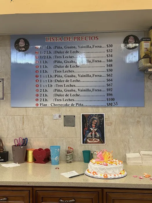 La Gran Nagua Bakery Picture 8