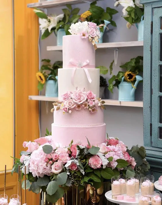 Cakes by Madelin Bakery Picture 6