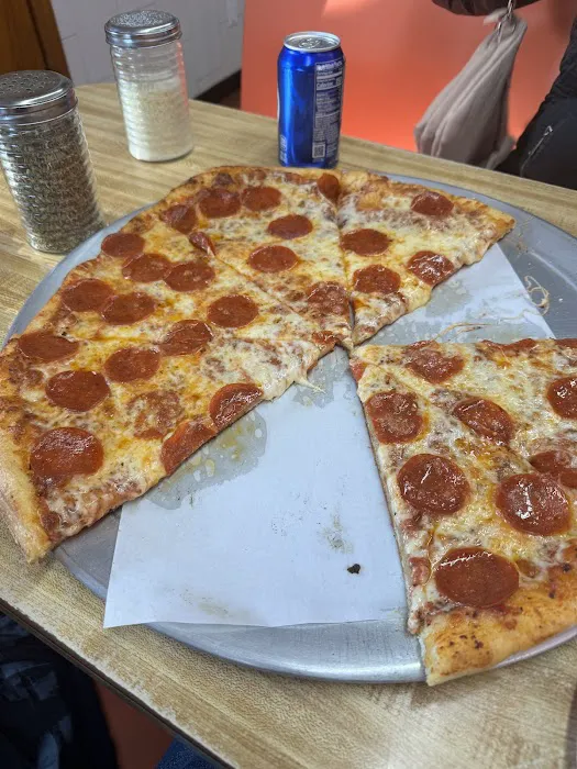 Caterina Pizza Picture 1
