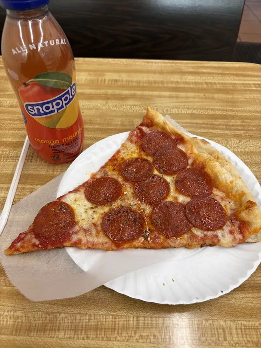 Caterinas Pizzeria Picture 6