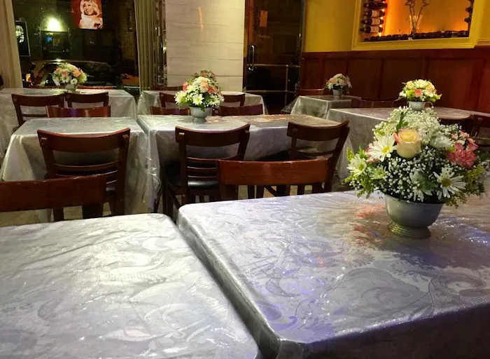 Tavares Restaurant Picture 7