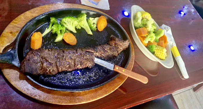 Tavares Restaurant Picture 6