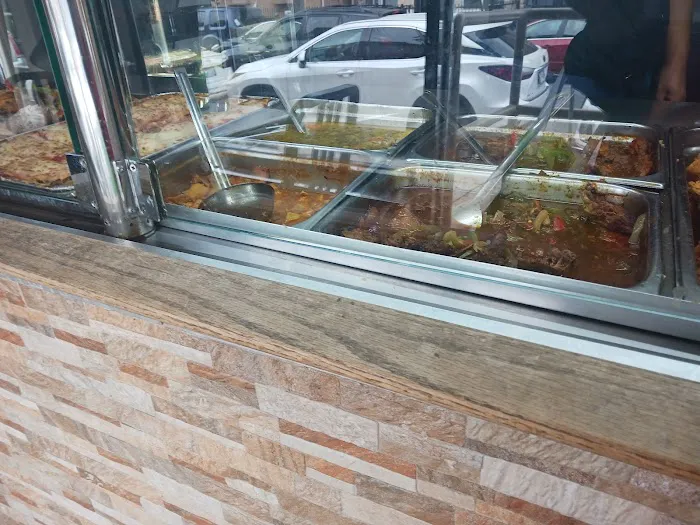 Tavares Restaurant Picture 1