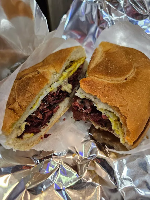 Brownsville market & deli Picture 3