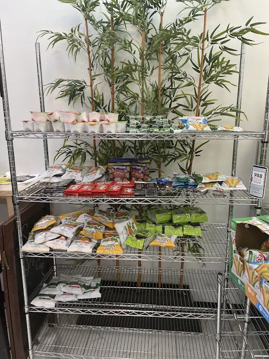 Island Roots Juice Bar and Cafe LLC Picture 5