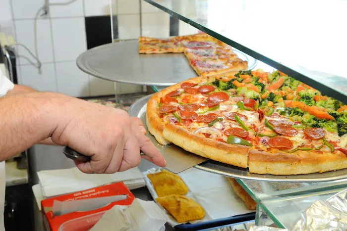 Gino's Pizzeria Picture 2