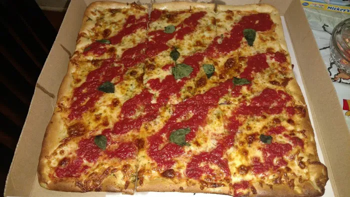 Gino's Pizzeria Picture 8