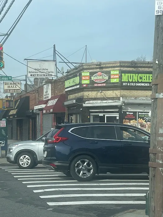 Munchiez Deli Picture 6