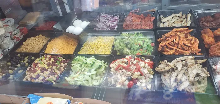 Y & M Deli Picture 3